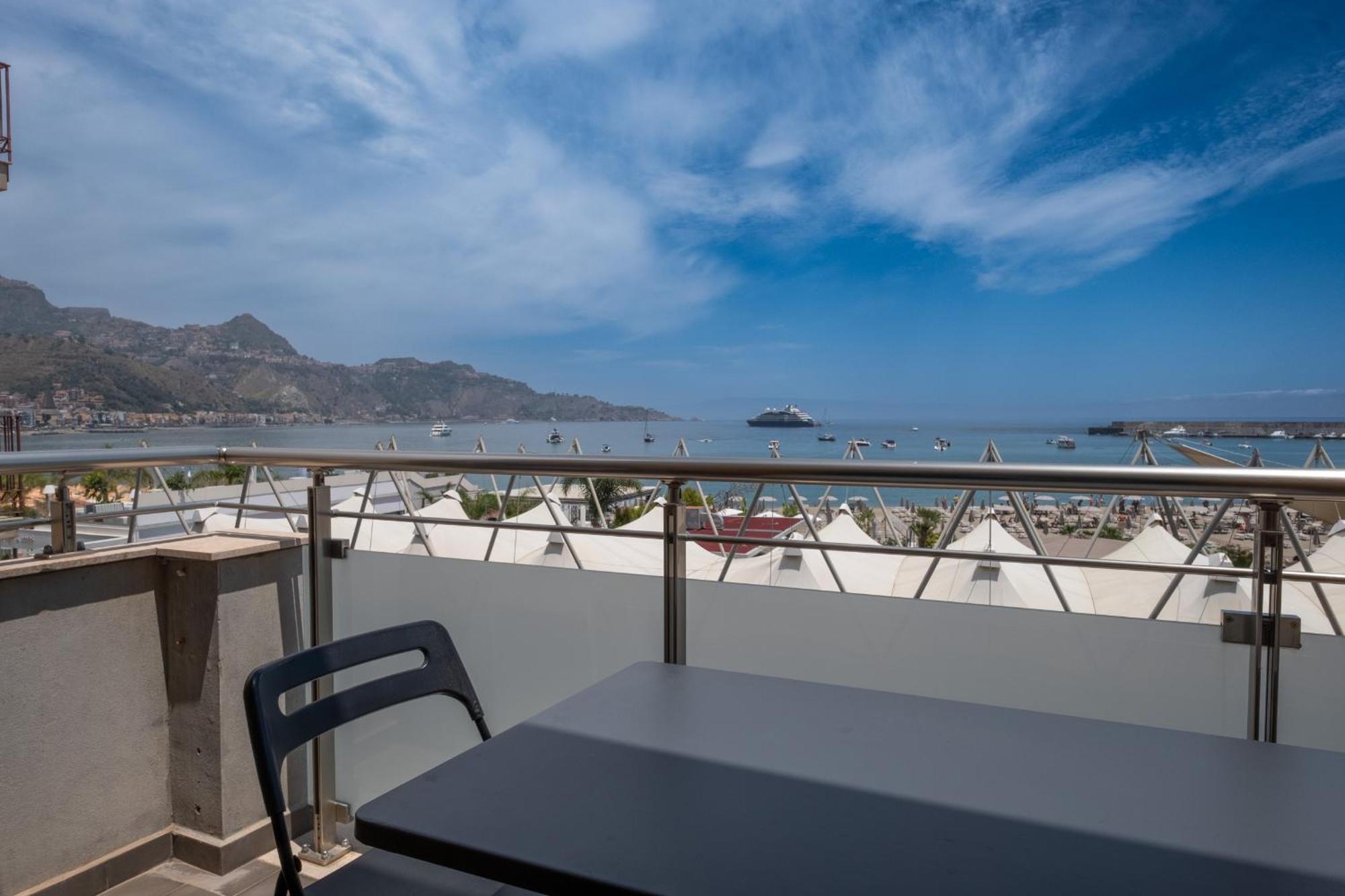Apartamento Apple House Giardini-Naxos Exterior foto